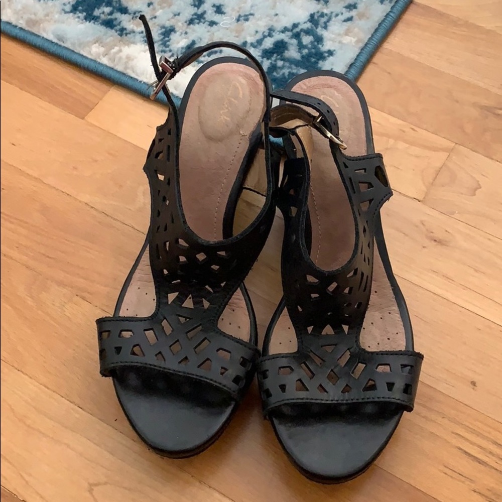 Clark’s Black Wedges